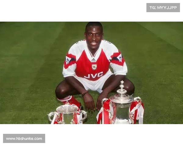 坎贝尔在足球场上担当的具体位置及其影响力全面解析