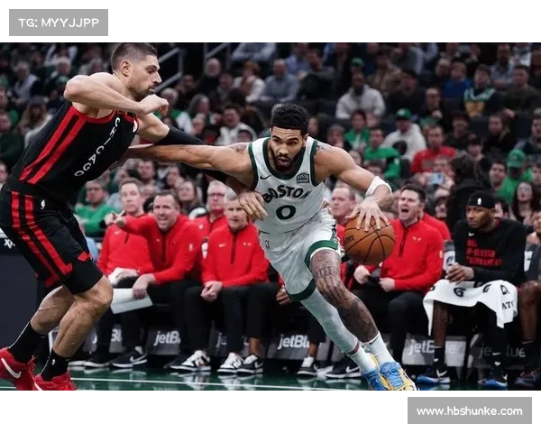 如何激励塔图姆在比赛中展现更强自信与更大胆的进攻风格