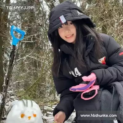 杜严谦